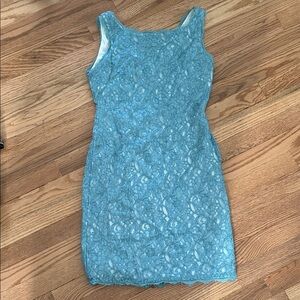 Sleeveless Lace Sheath Dress in Teal